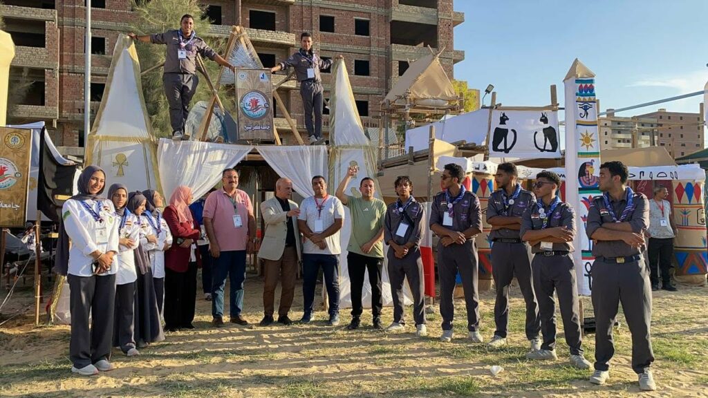 دعم وتحفيز قبل المنافسات.. رئيس جامعة كفر الشيخ يلتقي وفدها في أسبوع شباب الجامعات