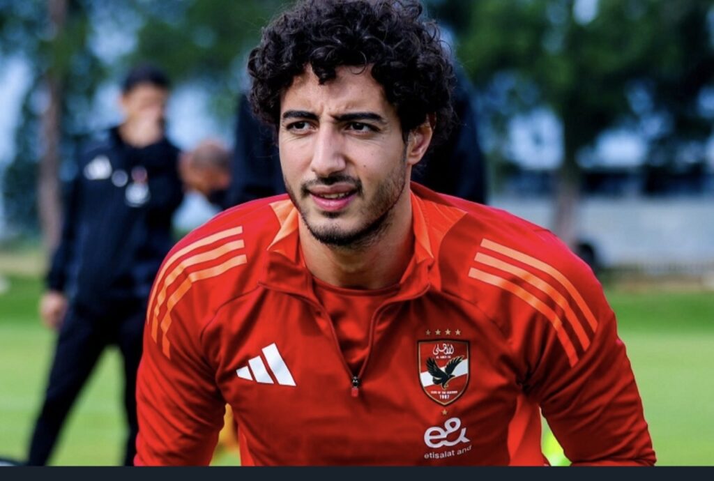 الأهلي يحسم ترتيب ثلاثي الظهير الأيمن.. وموقف هاني وتوفيق وعيد