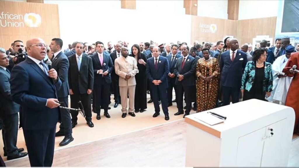 الفريق كامل الوزير يستعرض جهود تطوير النقل وتعزيز الربط مع أفريقيا