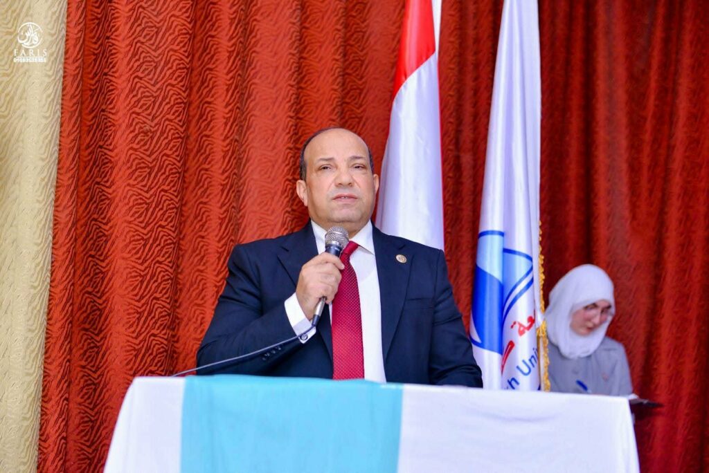 كلية التربية جامعة كفرالشيخ تستقبل الطلاب الجدد وتكرم المتميزين