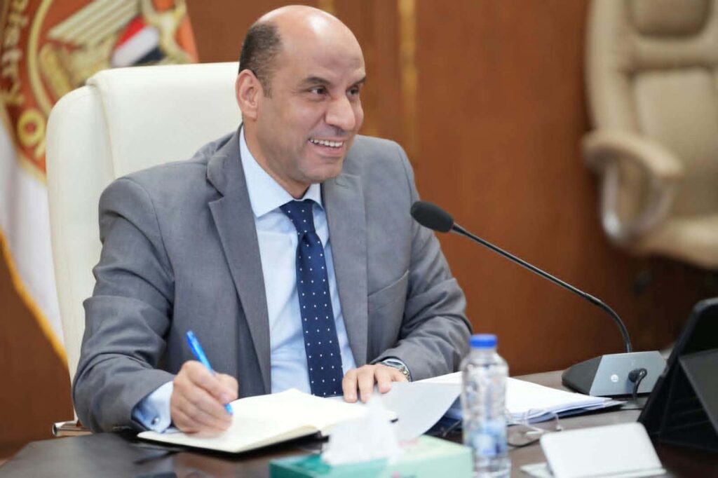 إجازة جديدة للقطاع الخاص.. وزارة العمل تحدد موعد عطلة انتصارات أكتوبر