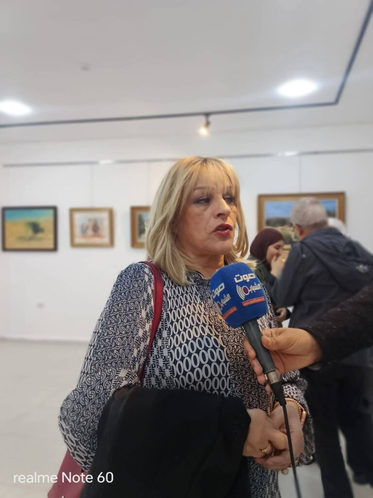 زهية حشاش.. من واقعية اللون إلى حرية التجريد، رحلة تشكيلية من قسنطينة إلى العالمية