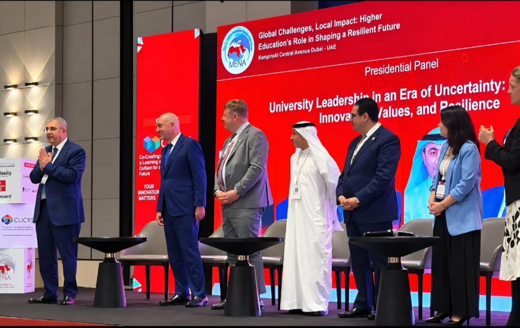 رئيس جامعة القاهرة يطرح رؤية جديدة لدور الجامعات في مواجهة التحولات العالمية