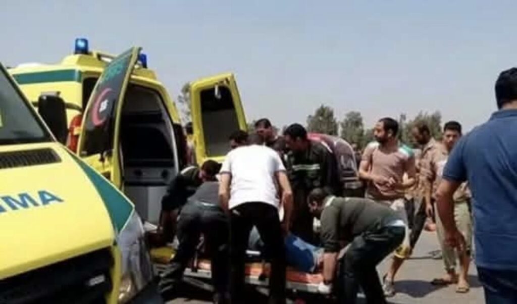 مصرع شخص وإصابة 6 آخرين في حادث تصادم على محور الضبعة بالبحيرة